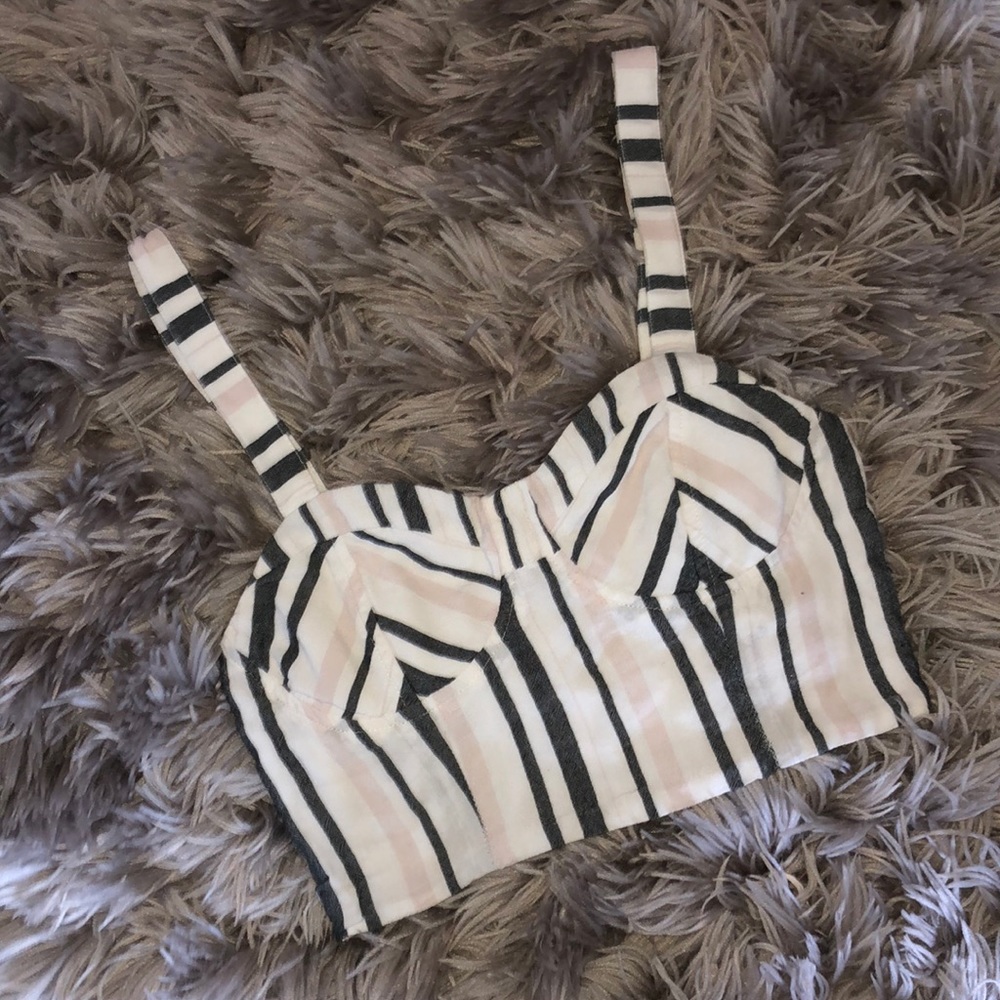 BFO!! American Eagle Crop Top